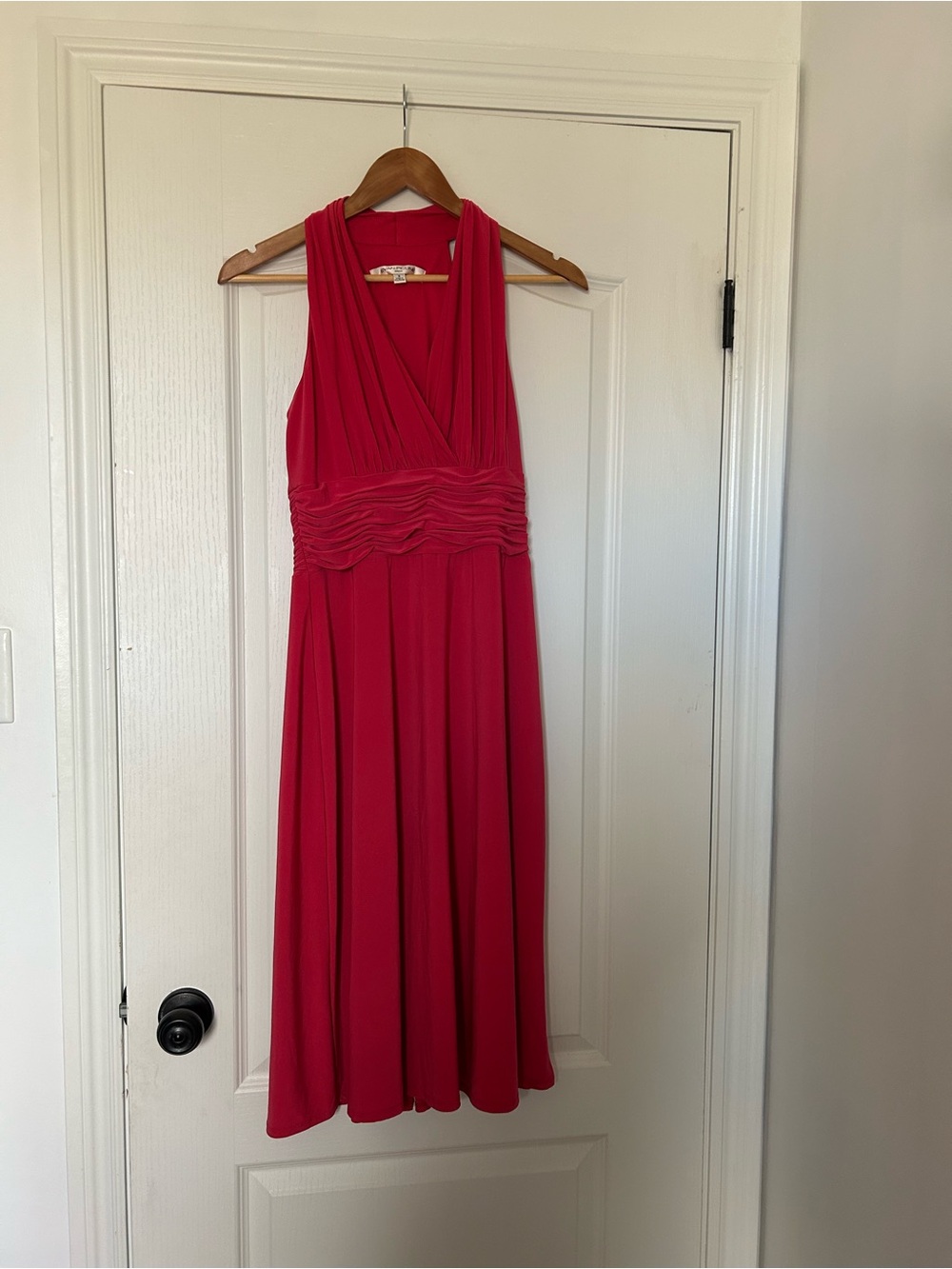 Evan Picone Sleeveless V-Neck Coral Midi Dress